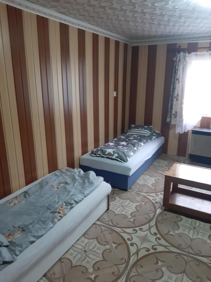 Viktoria Vendeghaz Daire Miskolc Dış mekan fotoğraf